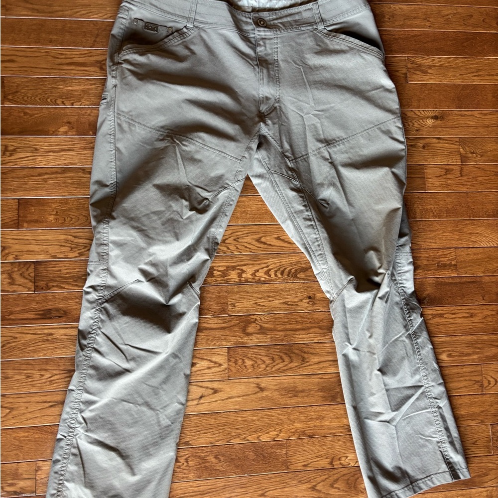 Kuhl Men's Gray Cargo Pants